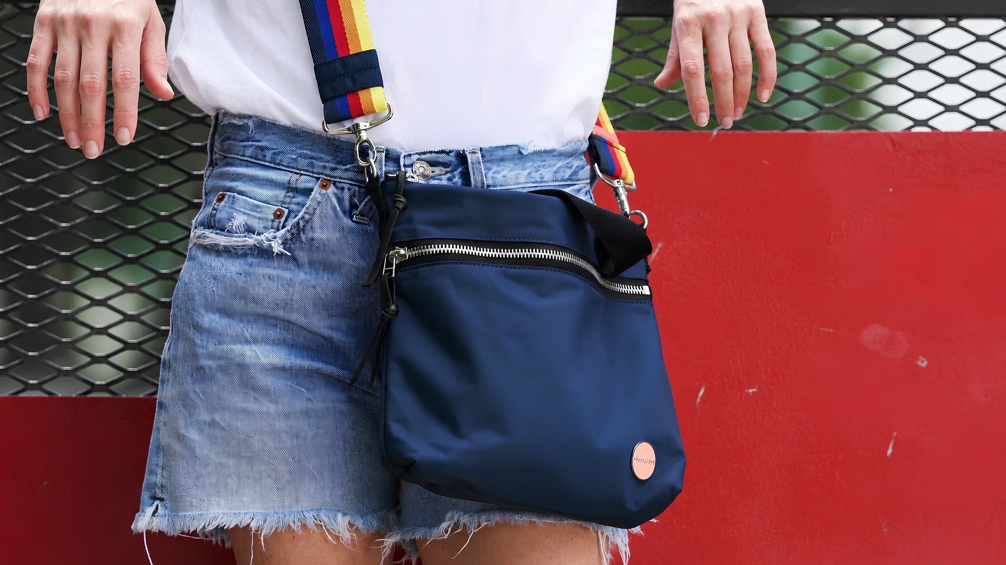 Best Lightweight Crossbody Bag for Travel: A Complete Buying Guide