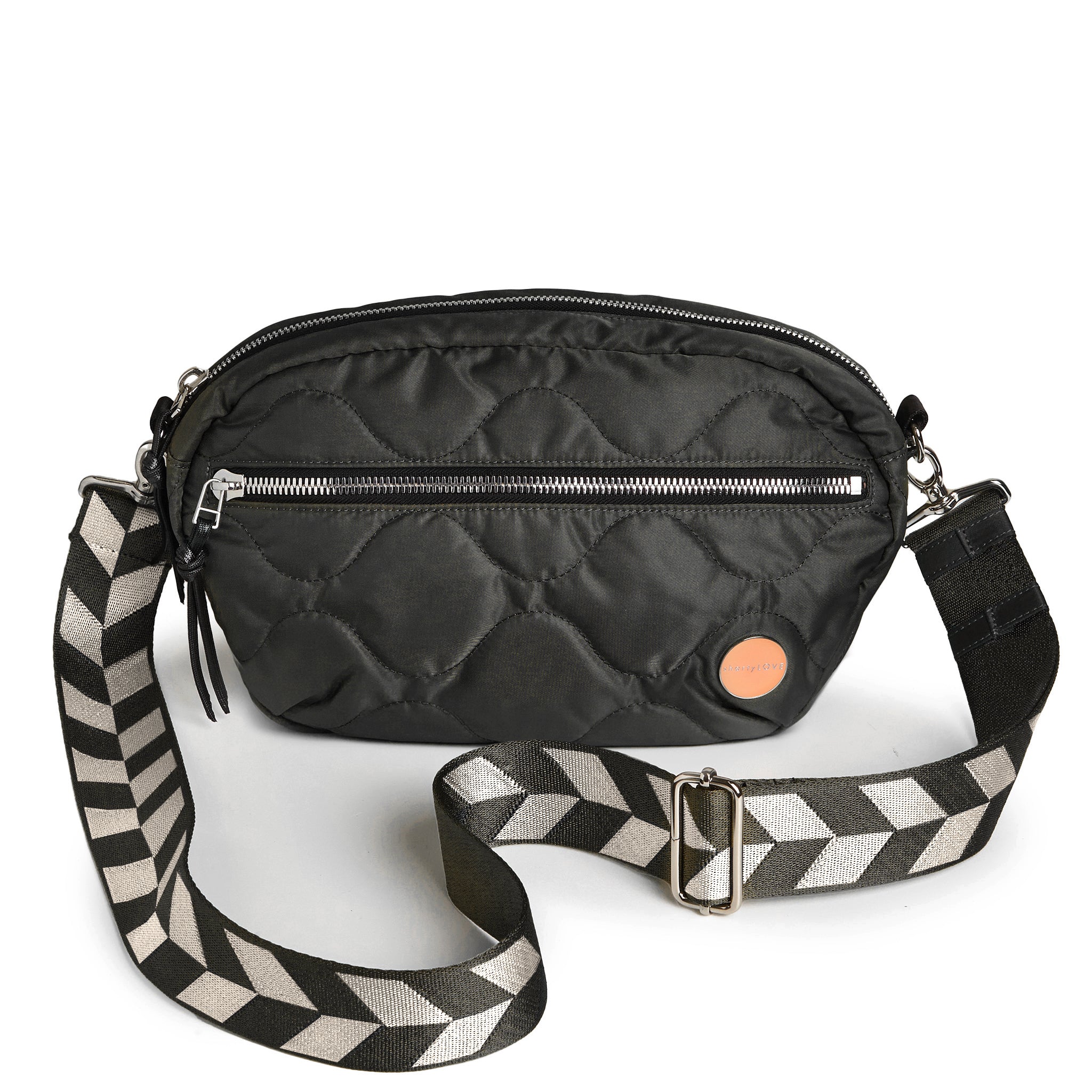 shortyLOVE boardwalk strap in arrow design in black/cream; shown with cruiser bag in black.