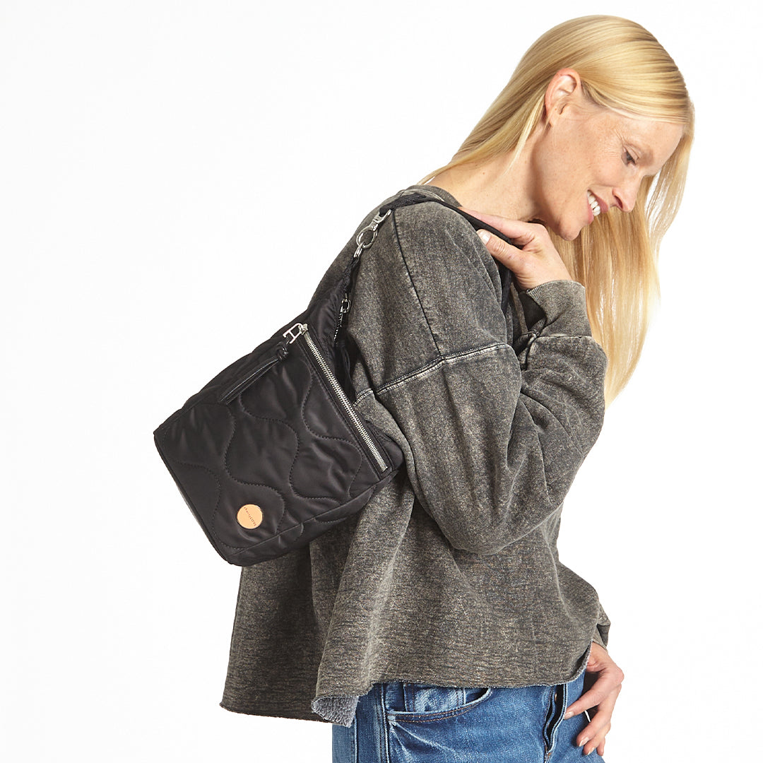 quilted bucket crossbody | organized pockets, lightweight, water