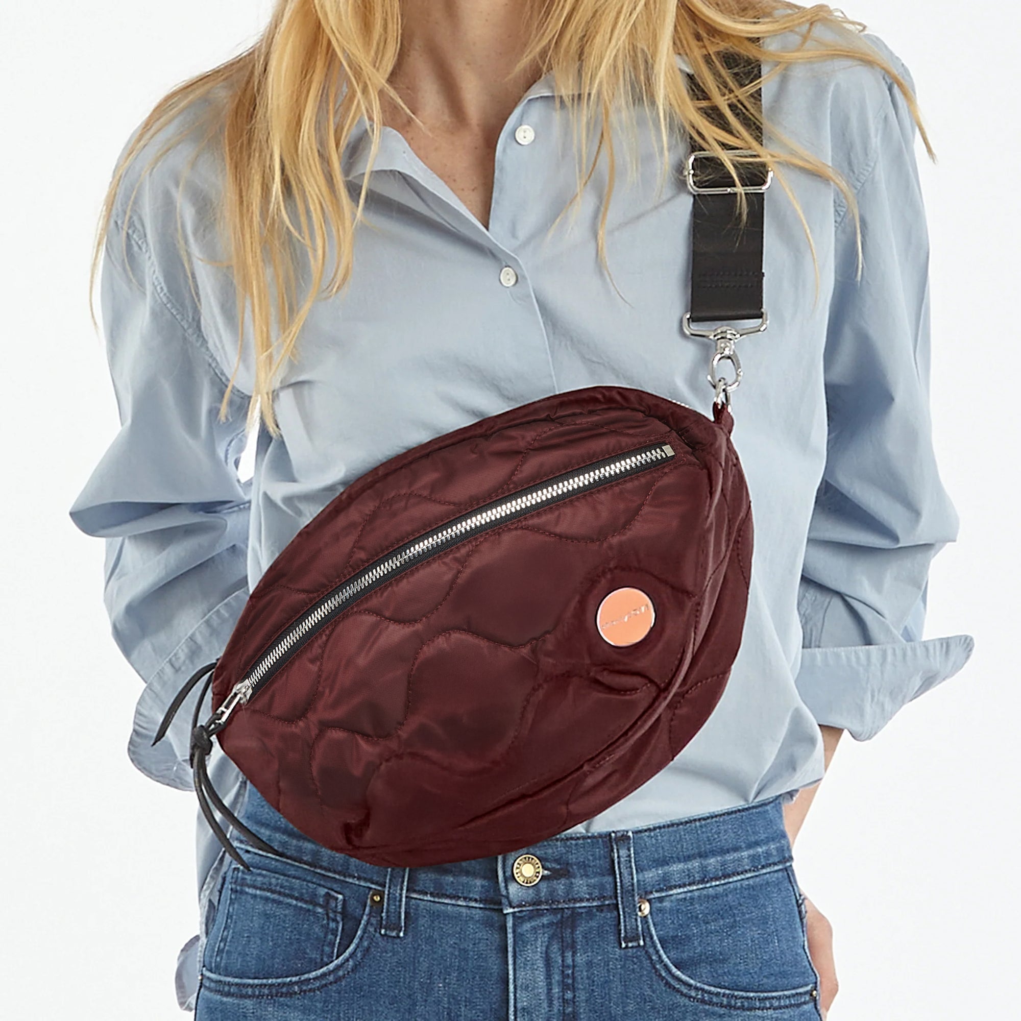 cruiser - medium quilted crossbody