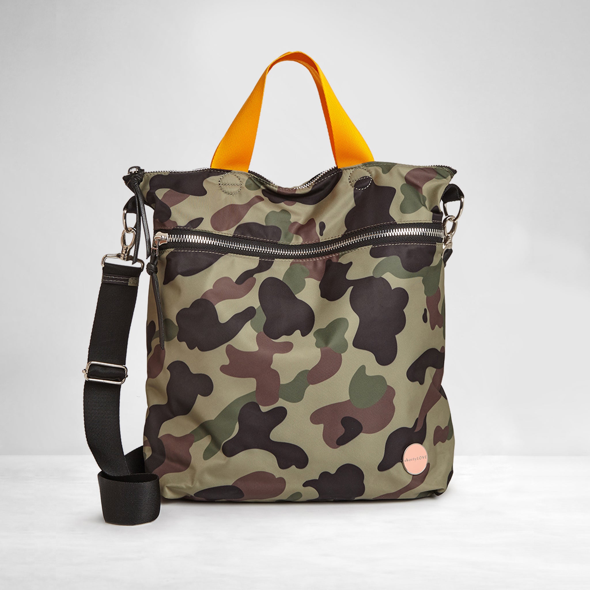 shortyLOVE wonder large crossbody/messenger bag in green camo; front view against white background.