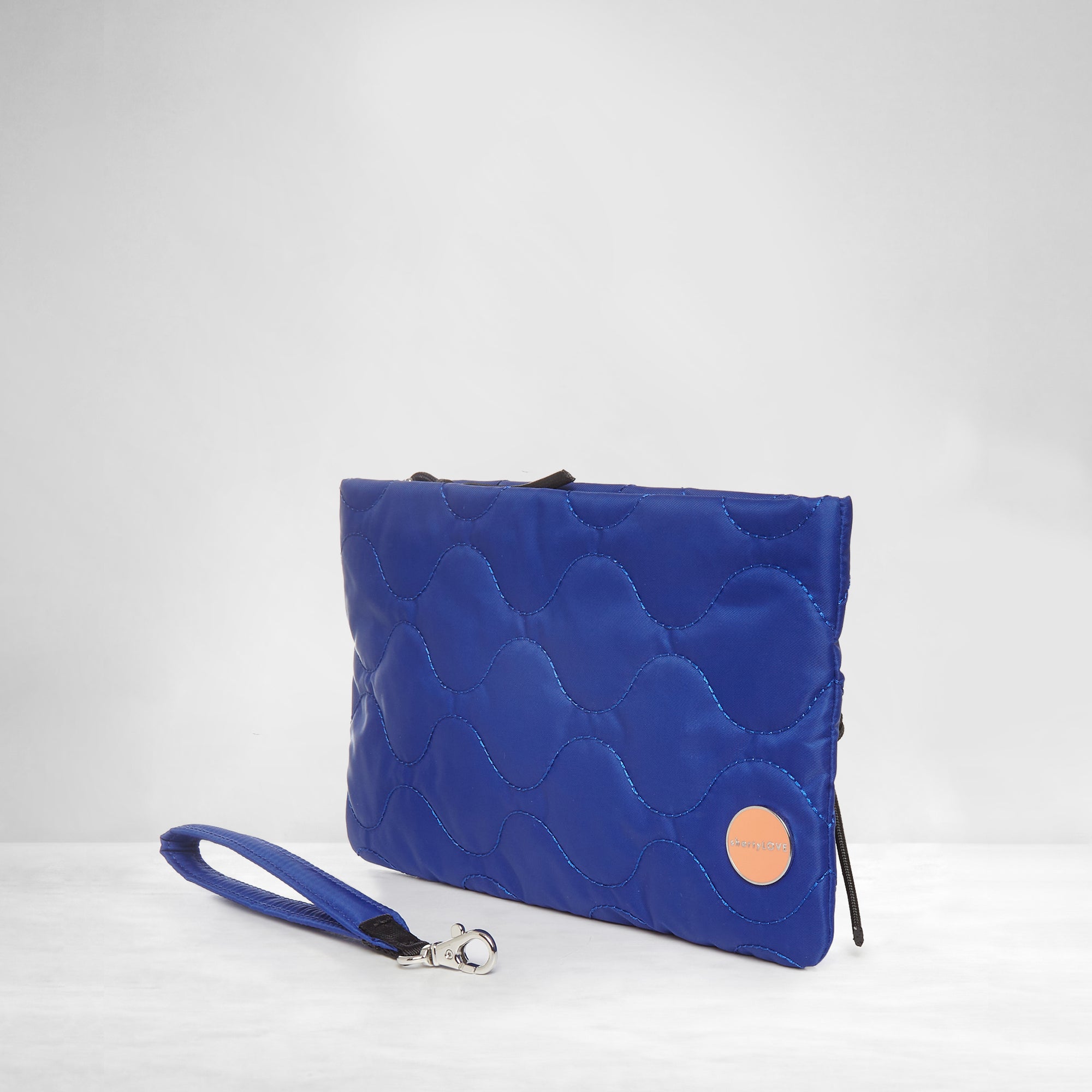 cleo - quilted wristlet clutch