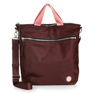 shortyLOVE wonder large crossbody/messenger bag in burgundy; front view against white background.