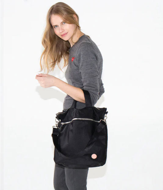 which black handbag will it be?